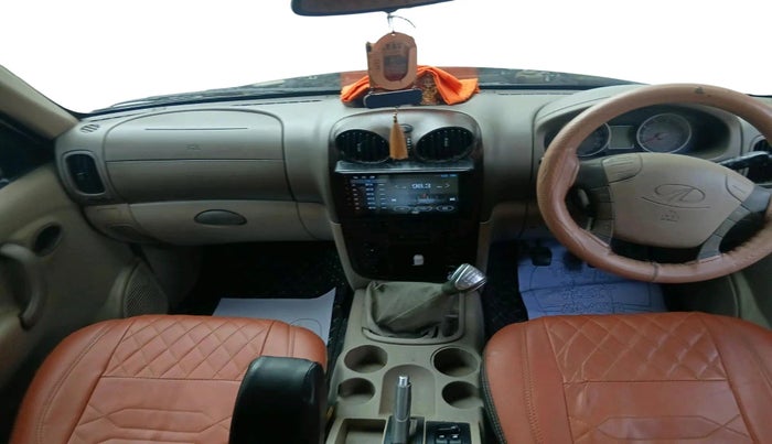 2010 Mahindra Scorpio VLX 2WD AIRBAG BS-III, Diesel, Manual, 1,77,546 km, interior