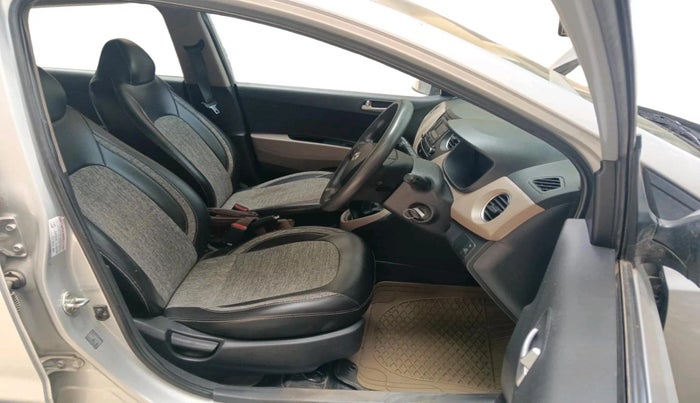 2016 Hyundai Grand i10 SPORTZ 1.2 KAPPA VTVT, Petrol, Manual, 65,754 km, interior