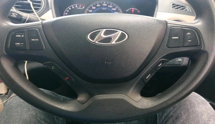 2016 Hyundai Grand i10 SPORTZ 1.2 KAPPA VTVT, Petrol, Manual, 65,754 km, interior