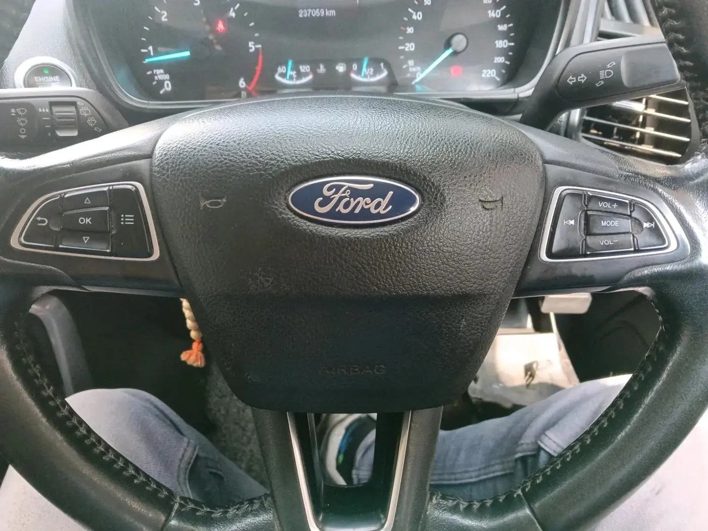 2019 Ford Ecosport TITANIUM 1.5L DIESEL, Diesel, Manual, 2,42,000 km, interior