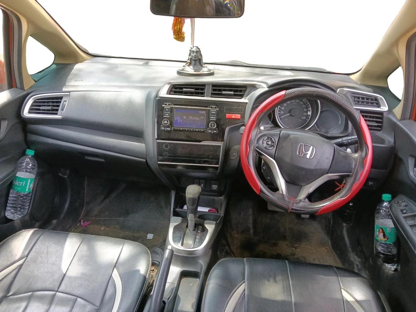 2015 Honda Jazz 1.2L I-VTEC V AT, CNG, Automatic, 1,15,680 km, interior