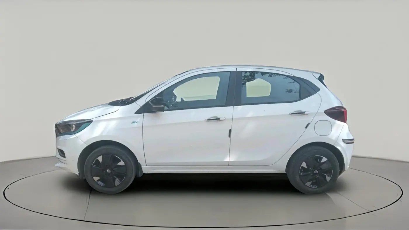 2023 Tata TIAGO EV XZ PLUS LONG RANGE, Electric, Automatic, 53,000 km, exterior
