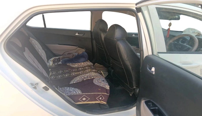 2018 Hyundai Grand i10 SPORTZ U2 1.2 CRDI, Diesel, Manual, 1,05,904 km, interior