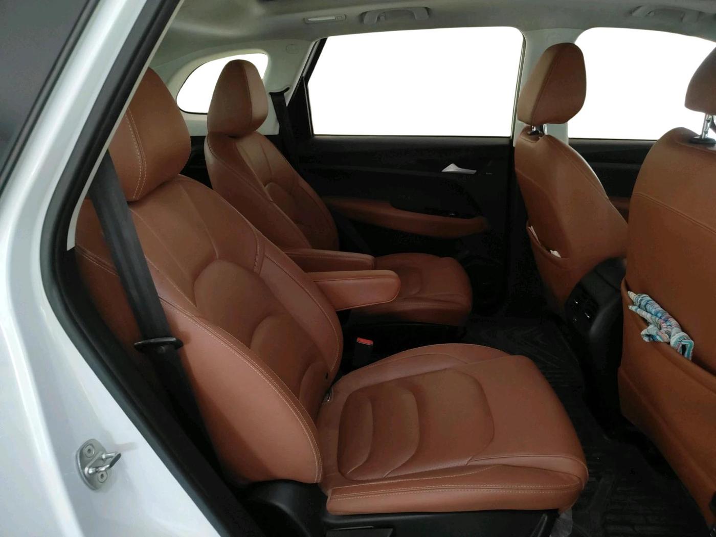 2021 MG HECTOR PLUS SHARP 2.0 DIESEL TURBO MT 6-STR, Diesel, Manual, 43,610 km, interior