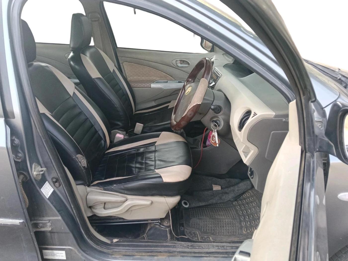 2014 Toyota Etios GD, Diesel, Manual, 1,65,894 km, interior