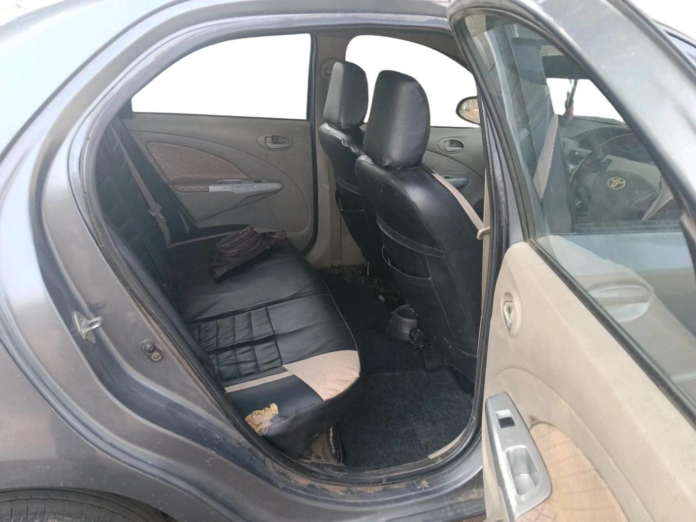 2014 Toyota Etios GD, Diesel, Manual, 1,65,894 km, interior