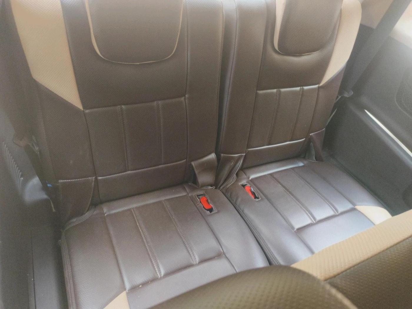 2014 Mahindra XUV500 W8, Diesel, Manual, 97,457 km, interior