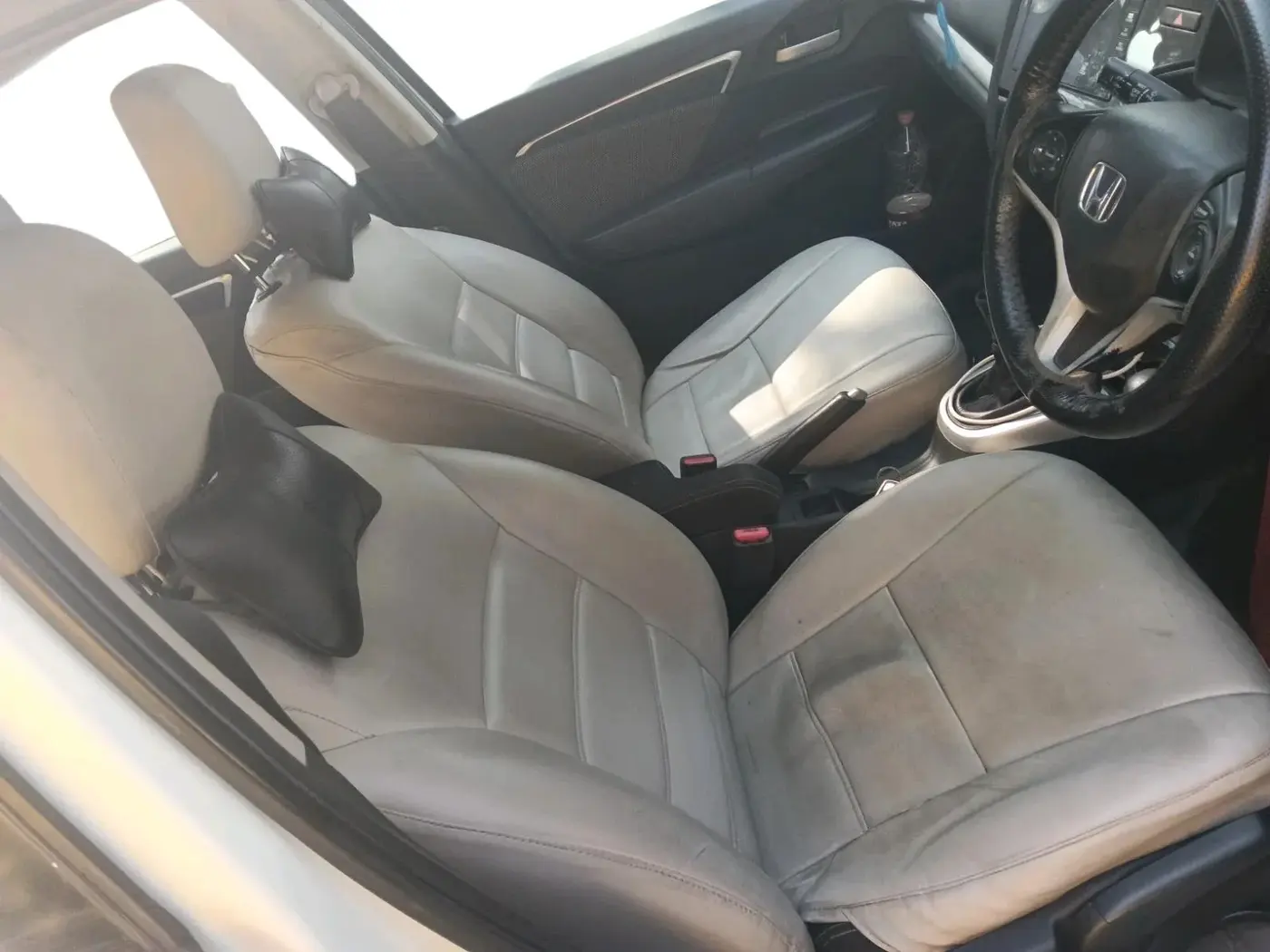 2017 Honda WR-V 1.5L I-DTEC VX MT, Diesel, Manual, 1,87,809 km, interior