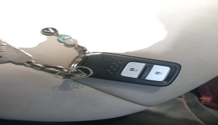 2017 Honda WR-V 1.5L I-DTEC VX MT, Diesel, Manual, 1,87,809 km, interior