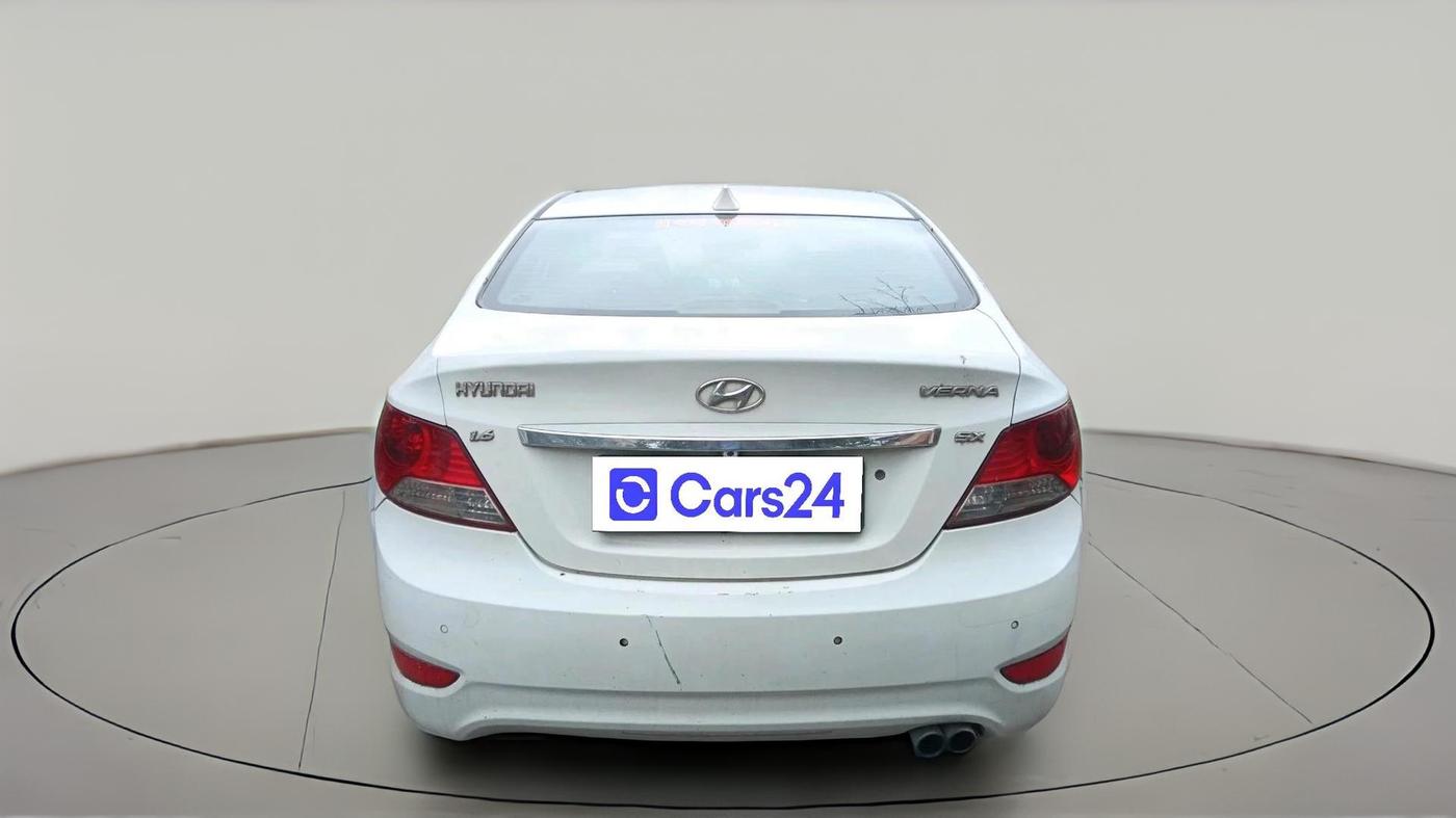 2013 Hyundai Verna FLUIDIC 1.6 CRDI SX, Diesel, Manual, 1,20,815 km, exterior