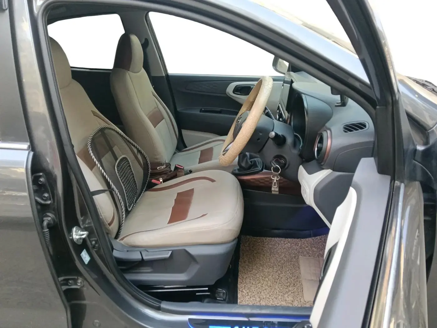 2022 Hyundai AURA S 1.2 CNG, CNG, Manual, 73,277 km, interior