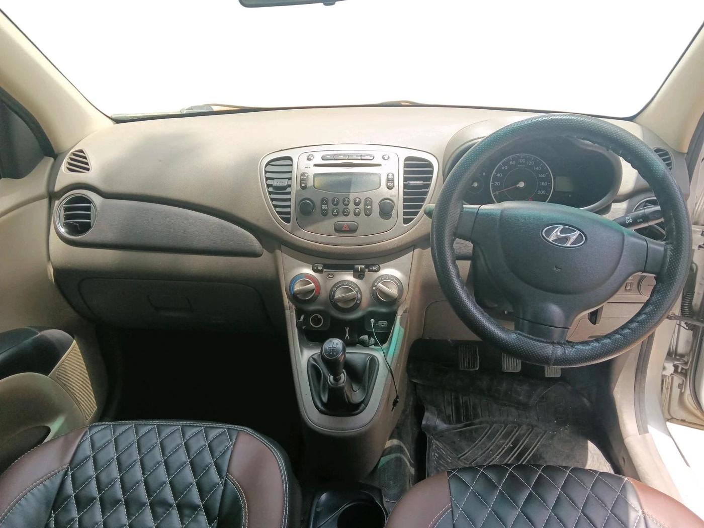 2012 Hyundai i10 SPORTZ 1.2, Petrol, Manual, 91,737 km, interior
