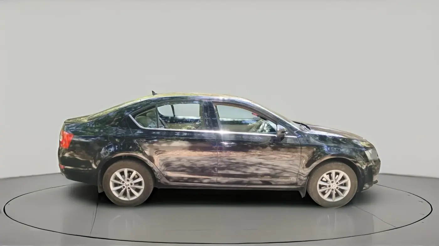 2017 Skoda Octavia 2.0 TDI CR STYLE PLUS AT, Diesel, Automatic, 72,030 km, exterior