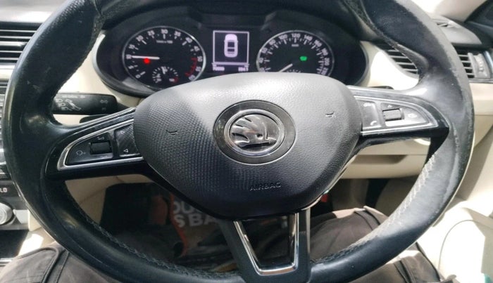 2017 Skoda Octavia 2.0 TDI CR STYLE PLUS AT, Diesel, Automatic, 72,030 km, interior