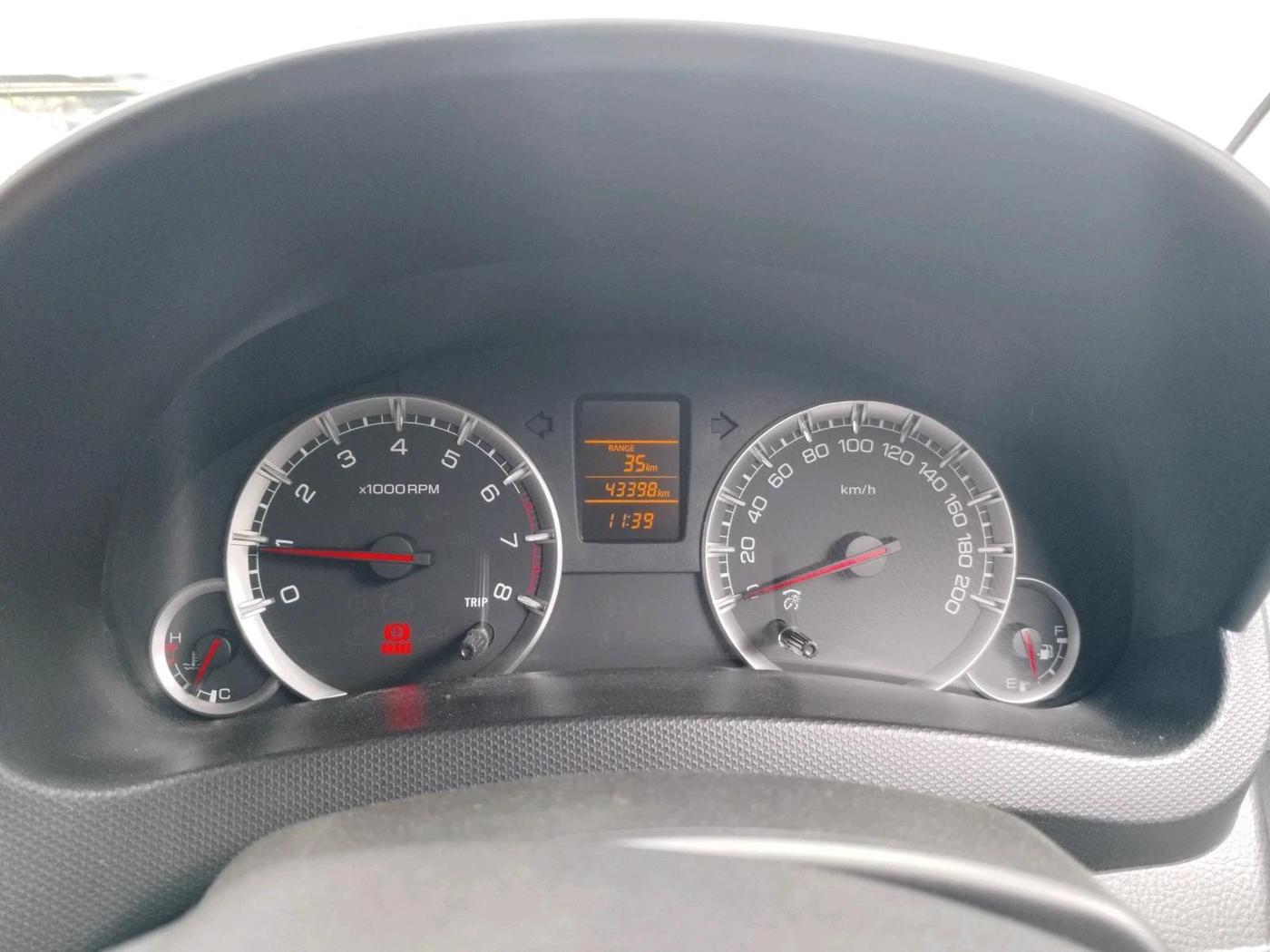 2013 Maruti Swift VXI, Petrol, Manual, 43,398 km, interior
