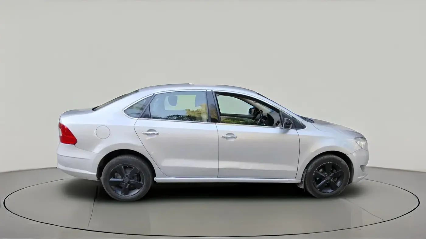 2016 Skoda Rapid 1.5 TDI CR STYLE PLUS AT, Diesel, Automatic, 1,08,379 km, exterior