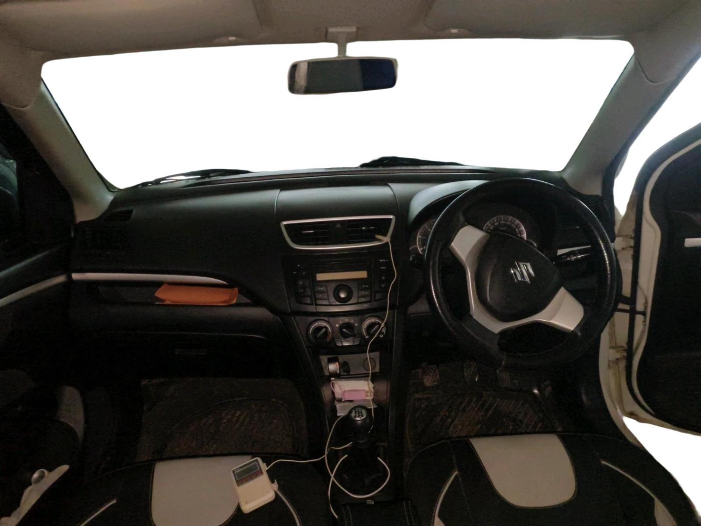 2012 Maruti Swift VDI, Diesel, Manual, 2,19,747 km, interior