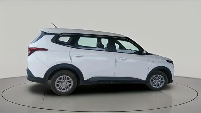 2023 KIA CARENS PREMIUM 1.5 PETROL 7 STR, Petrol, Manual, 30,821 km, exterior