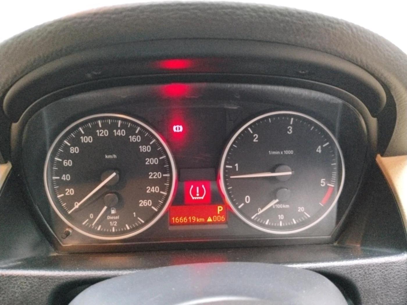 2011 BMW X1 sDrive20d, Diesel, Automatic, 1,66,619 km, interior