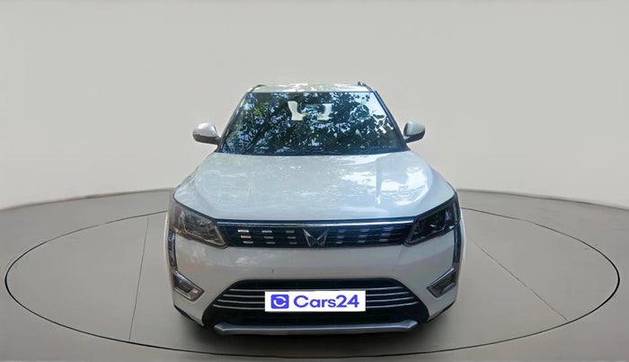 2020 Mahindra XUV300 W8 1.5 DIESEL, Diesel, Manual, 1,07,679 km, exterior