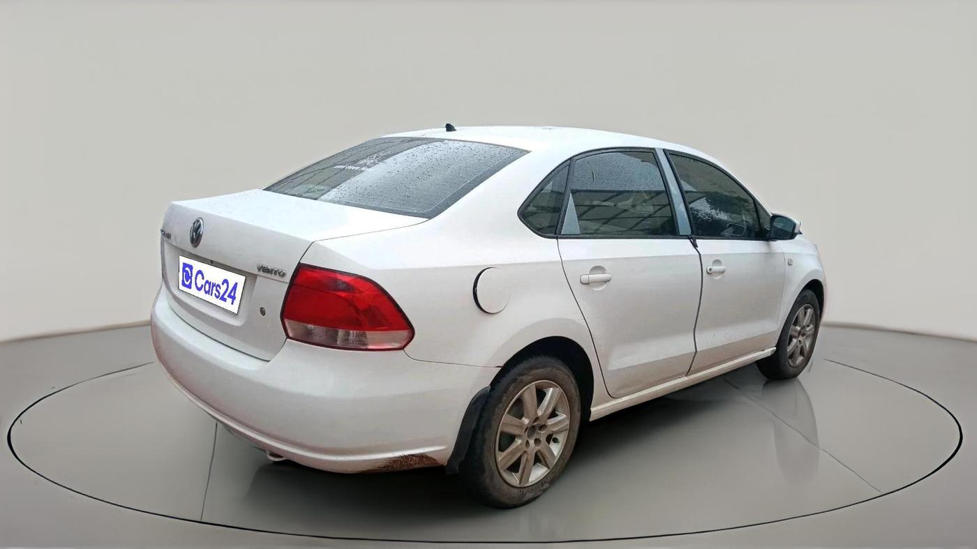 2011 Volkswagen Vento HIGHLINE 1.6 MPI, Petrol, Manual, 1,75,721 km, exterior