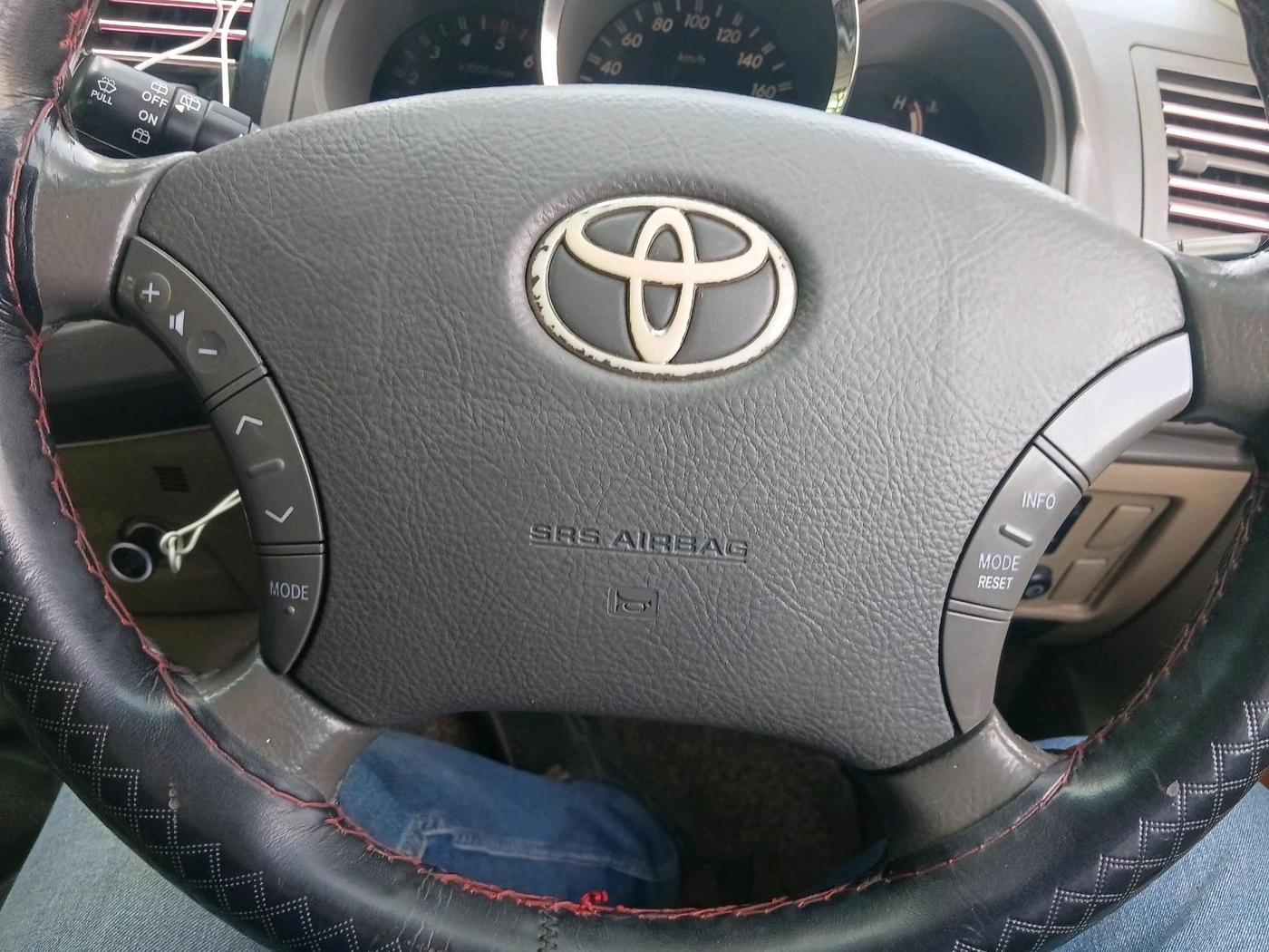 2011 Toyota Fortuner 3.0 4X4 MT, Diesel, Manual, 3,63,373 km, interior