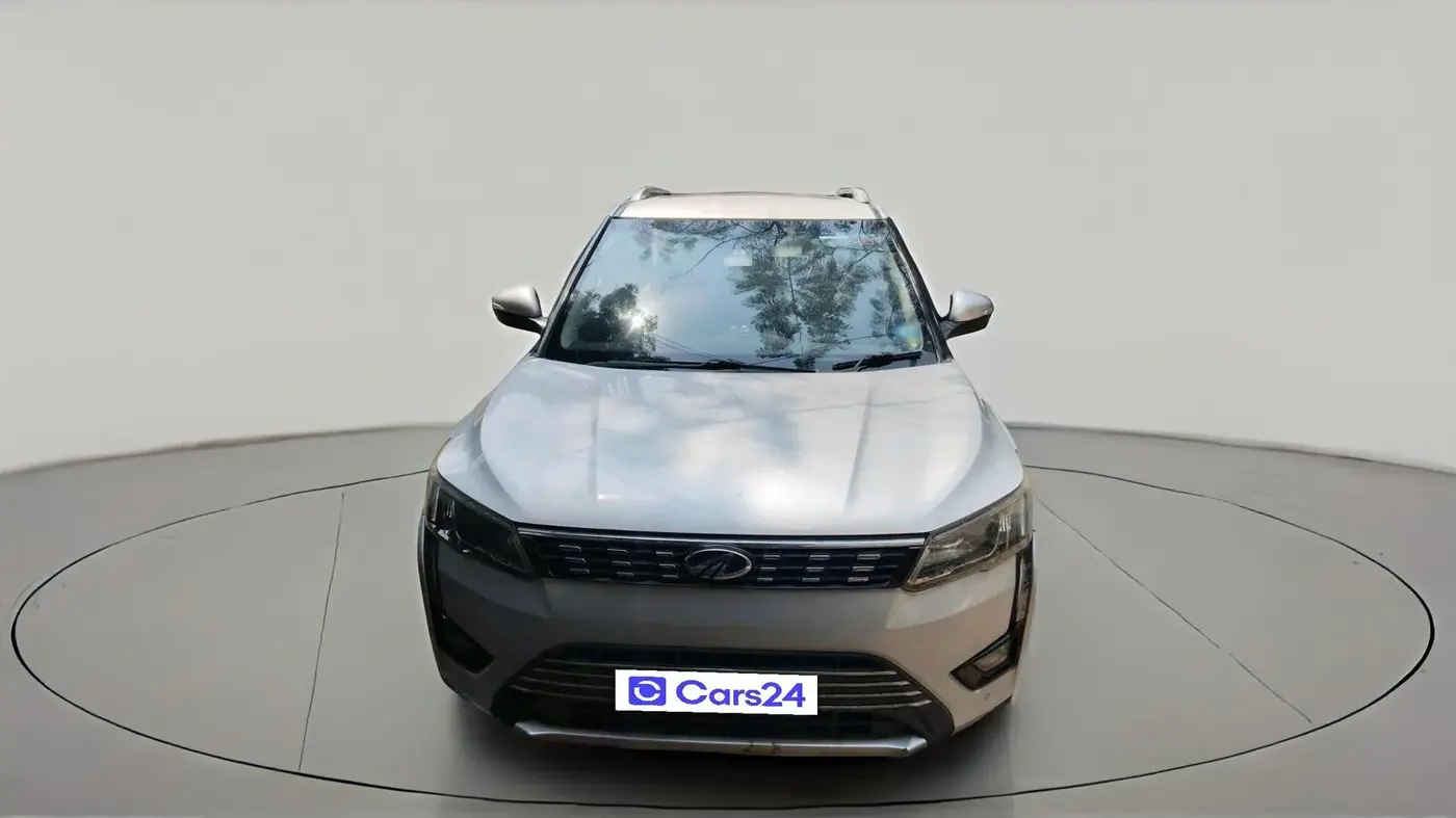 2019 Mahindra XUV300 W8 (O) 1.5 DIESEL, Diesel, Manual, 1,24,380 km, exterior