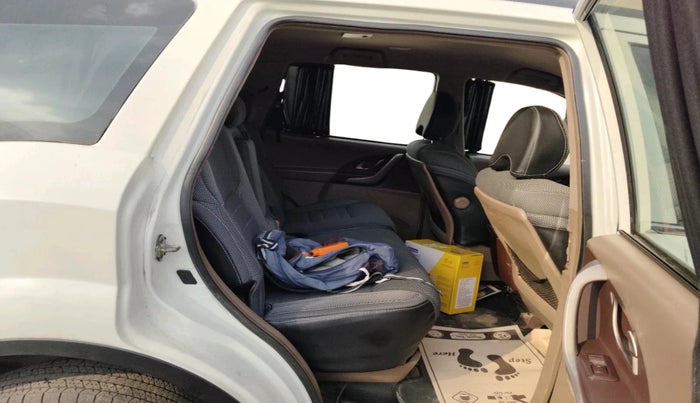 2012 Mahindra XUV500 W8, Diesel, Manual, 1,36,315 km, interior