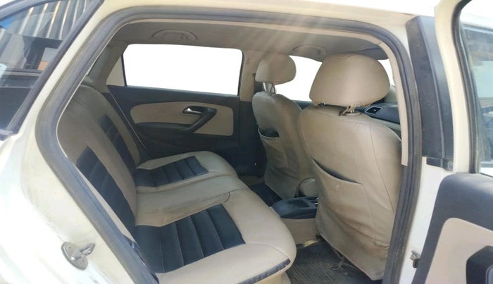 2012 Volkswagen Polo HIGHLINE DIESEL, Diesel, Manual, 2,10,200 km, interior