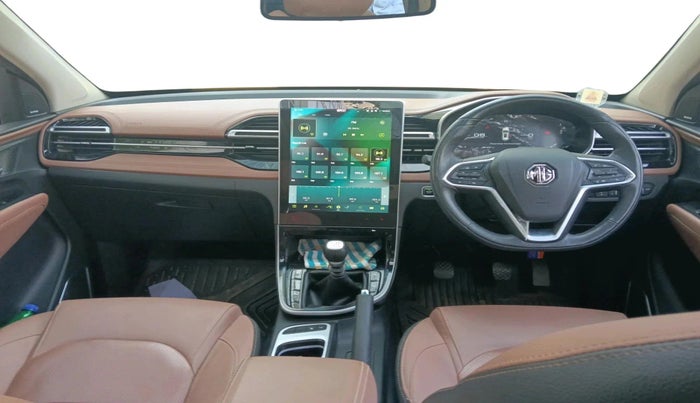 2023 MG HECTOR PLUS SHARP PRO 2.0 TURBO DIESEL 7 STR, Diesel, Manual, 44,705 km, interior