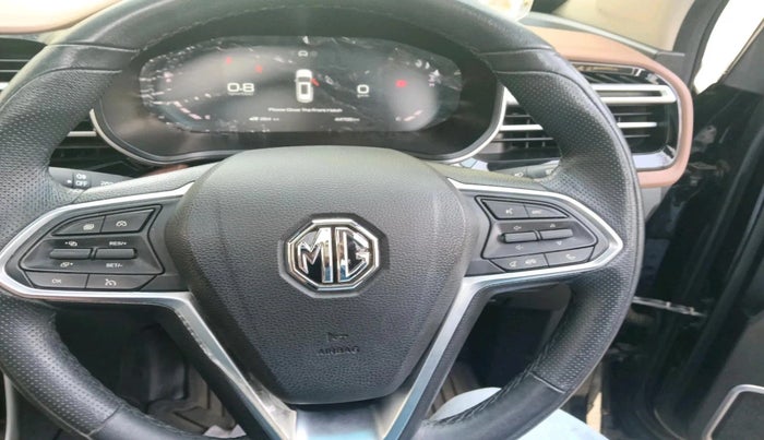 2023 MG HECTOR PLUS SHARP PRO 2.0 TURBO DIESEL 7 STR, Diesel, Manual, 44,705 km, interior