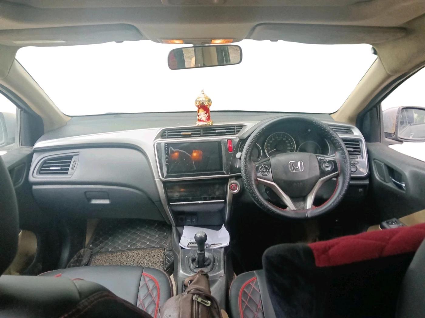 2014 Honda City 1.5L I-DTEC VX, Diesel, Manual, 1,45,535 km, interior