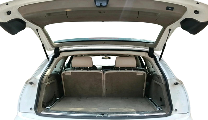2014 Audi Q7 3.0 TDI QUATTRO, Diesel, Automatic, 2,67,795 km, exterior