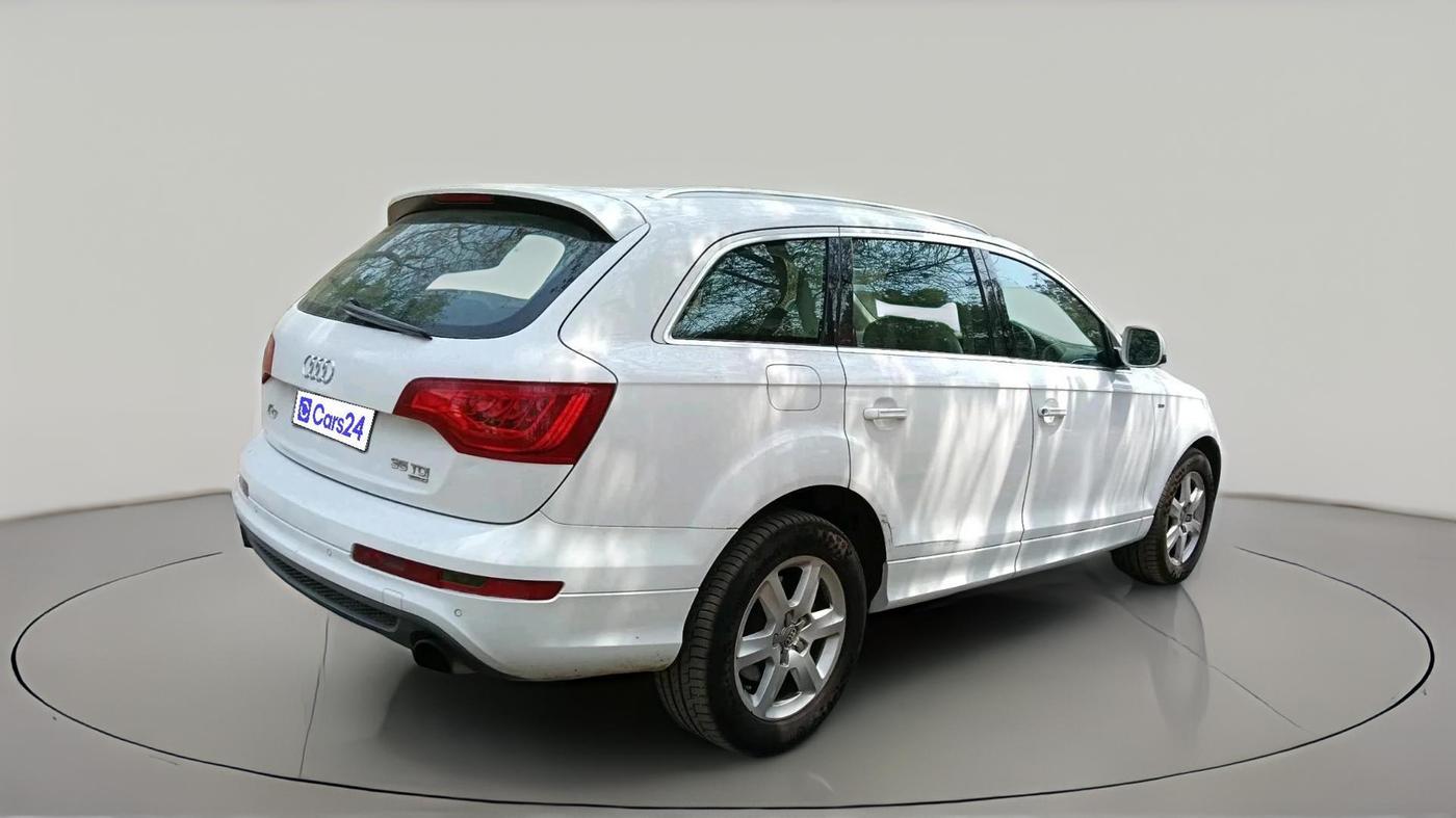 2014 Audi Q7 3.0 TDI QUATTRO, Diesel, Automatic, 2,67,795 km, exterior