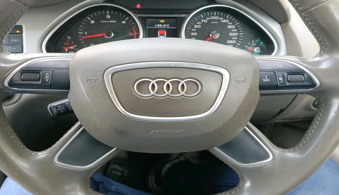 2014 Audi Q7 3.0 TDI QUATTRO, Diesel, Automatic, 2,67,795 km, interior