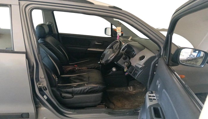 2011 Maruti Wagon R 1.0 VXI, Petrol, Manual, 55,436 km, interior