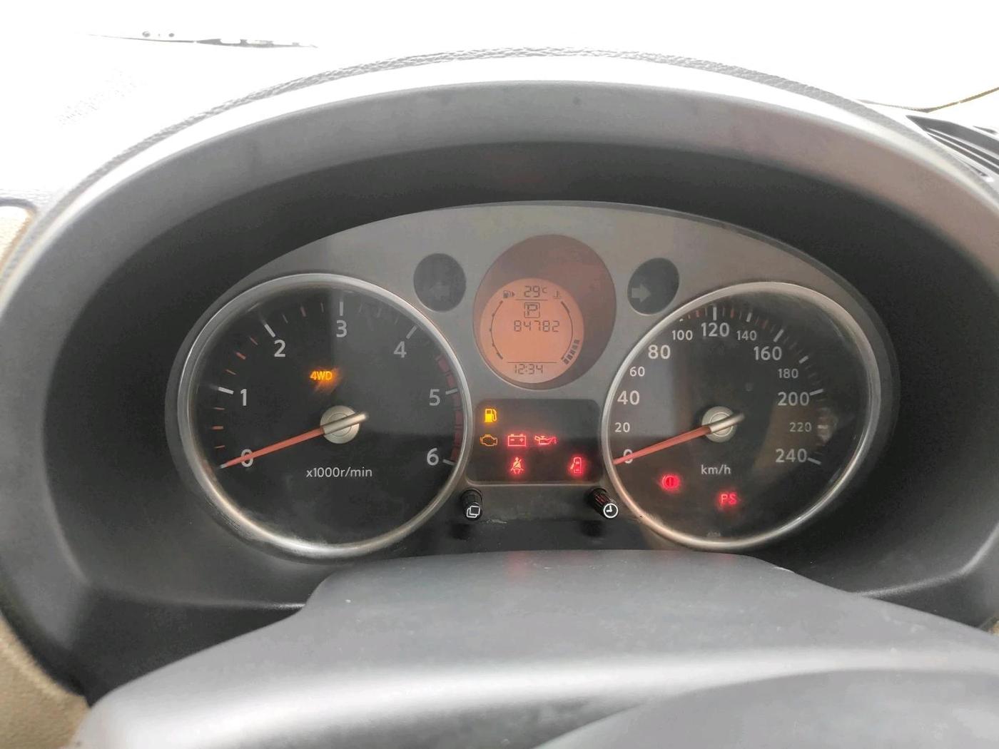 2011 Nissan X Trail SLX AT, Diesel, Automatic, 84,782 km, interior