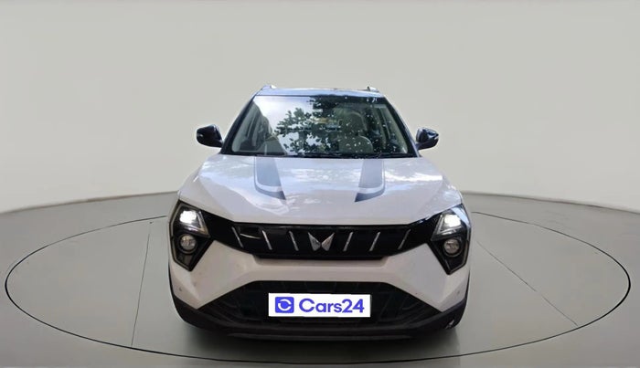 2024 Mahindra XUV 3XO AX7 1.2 TGDi, Petrol, Manual, 13,329 km, exterior