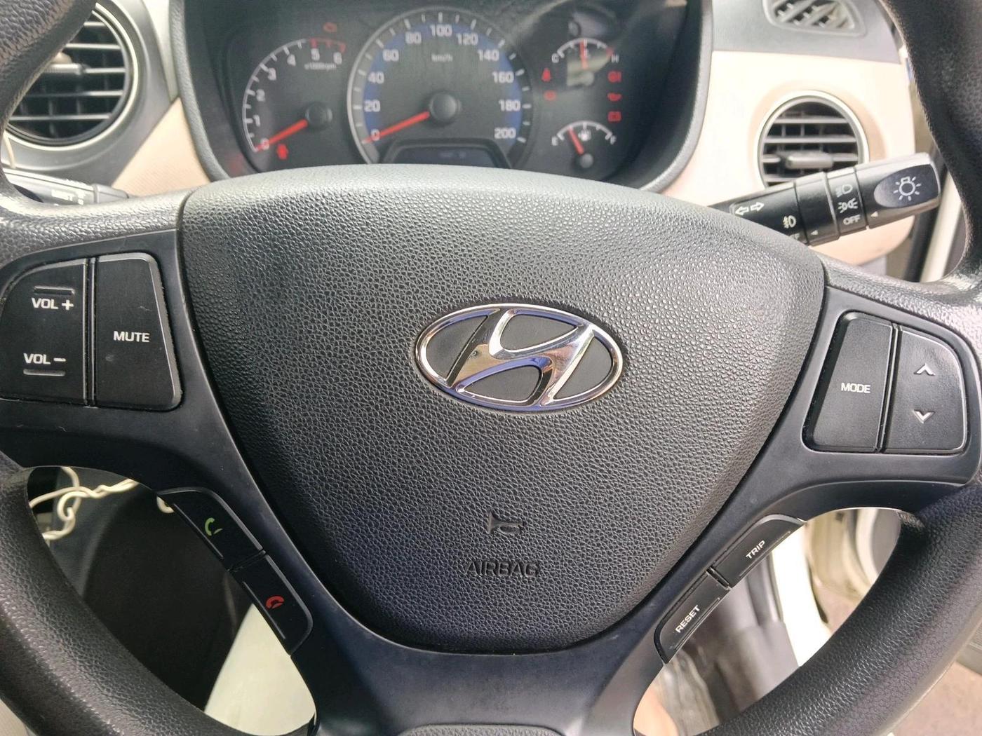 2018 Hyundai Xcent S 1.2 CRDI, Diesel, Manual, 1,90,359 km, interior
