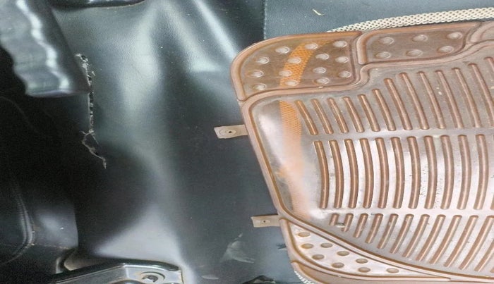 2011 Hyundai i20 MAGNA 1.2, Petrol, Manual, 1,22,932 km, interior