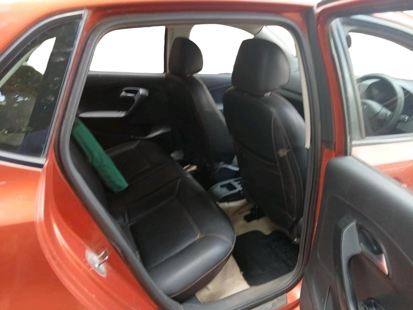 2014 Volkswagen Polo COMFORTLINE 1.5L, Diesel, Manual, 84,846 km, interior