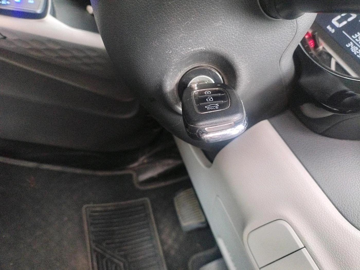 2021 Hyundai GRAND I10 NIOS SPORTZ AMT 1.2 KAPPA VTVT, Petrol, Automatic, 34,829 km, interior