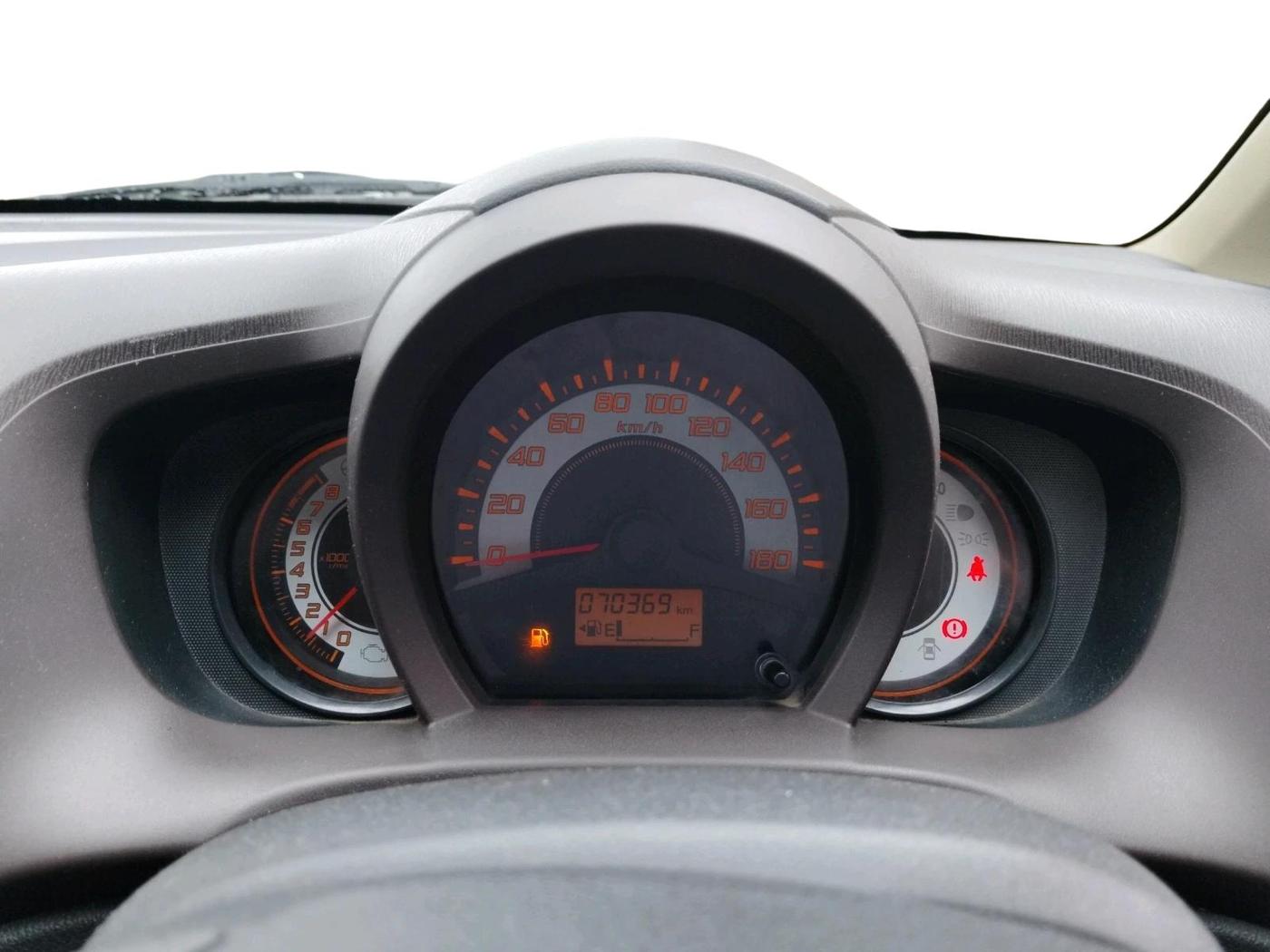 2012 Honda Brio S MT, Petrol, Manual, 70,369 km, interior