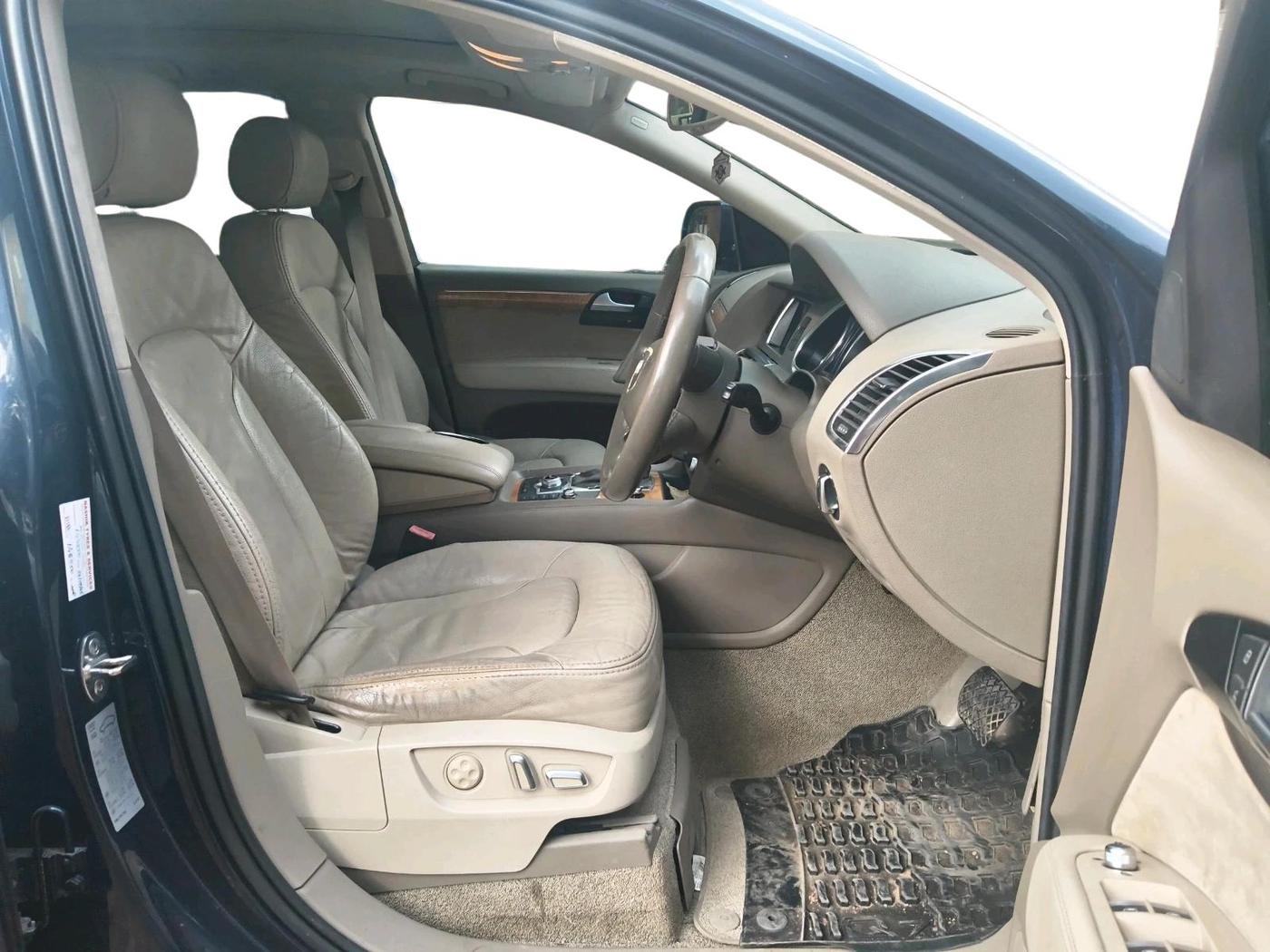 2014 Audi Q7 3.0 TDI PREMIUM PLUS, Diesel, Automatic, 1,47,000 km, interior