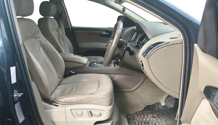 2014 Audi Q7 3.0 TDI PREMIUM PLUS, Diesel, Automatic, 1,46,888 km, interior