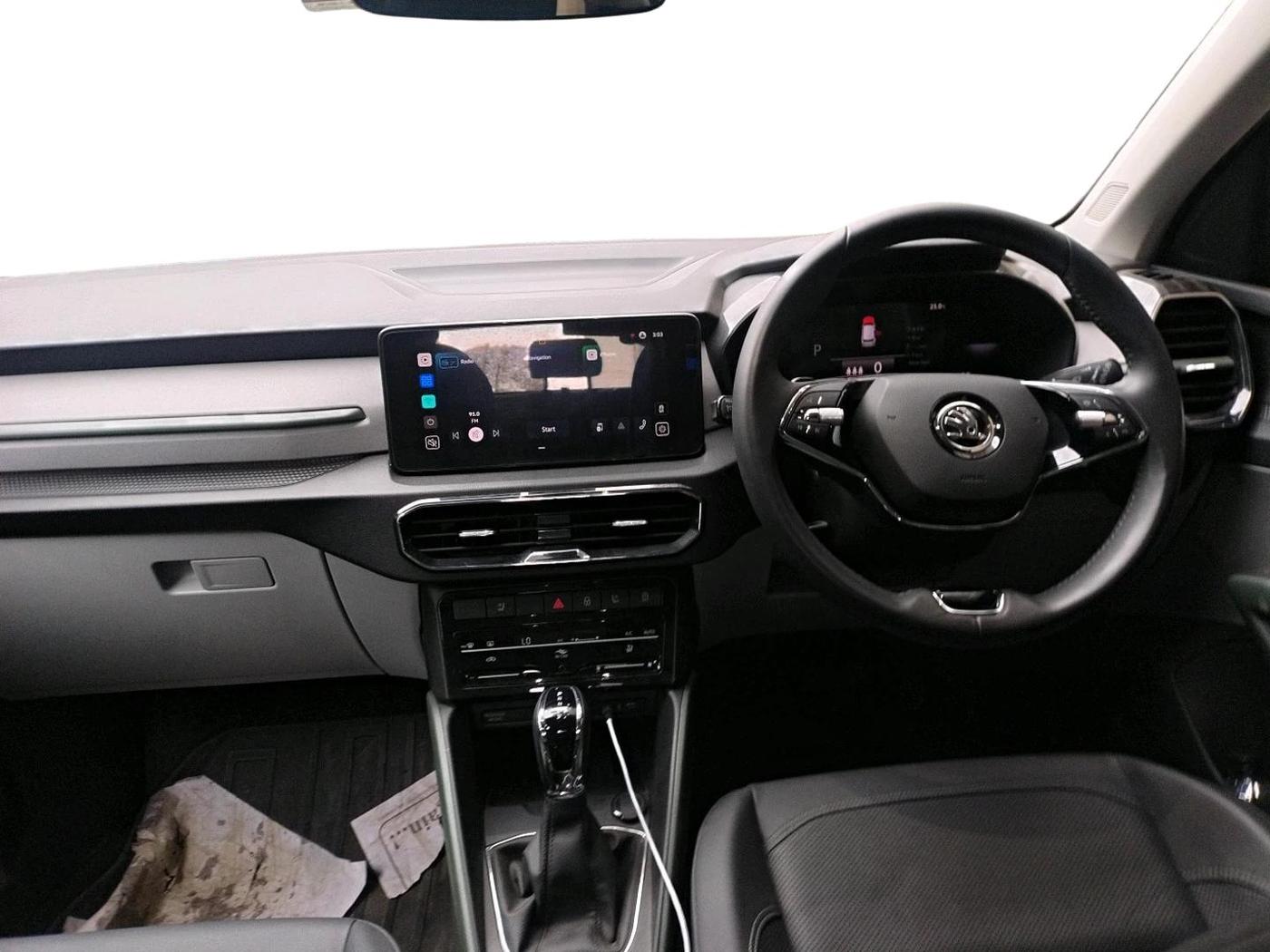 2025 Skoda Kylaq Prestige AT, Petrol, Automatic, 2,698 km, interior