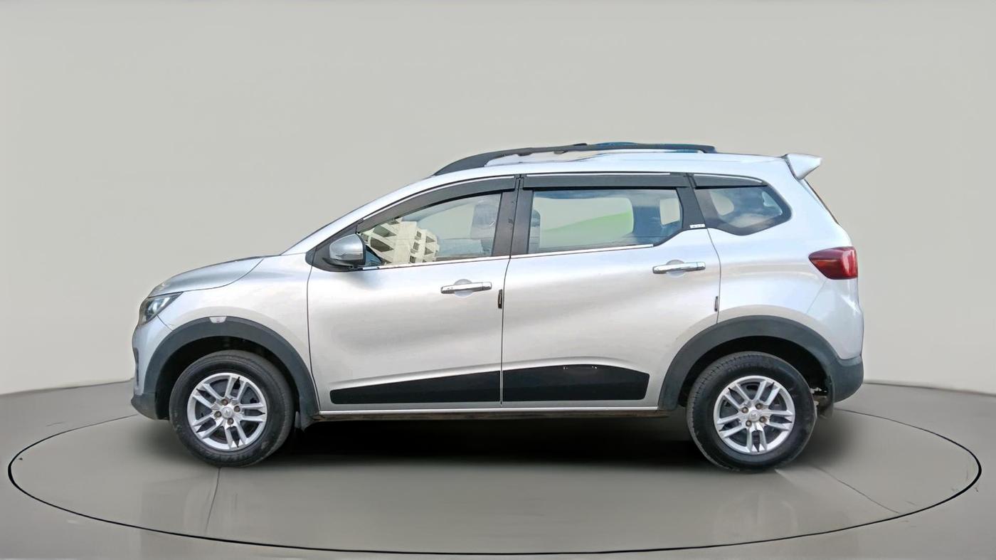 2020 Renault TRIBER RXT AMT, Petrol, Automatic, 88,645 km, exterior