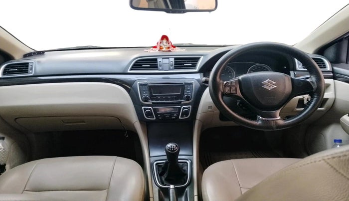 2015 Maruti Ciaz ZXI, Petrol, Manual, 1,04,337 km, interior