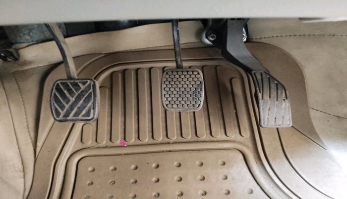 2015 Maruti Ciaz ZXI, Petrol, Manual, 1,04,337 km, interior