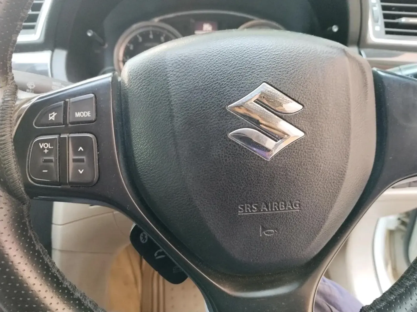 2015 Maruti Ciaz ZXI, Petrol, Manual, 1,04,337 km, interior
